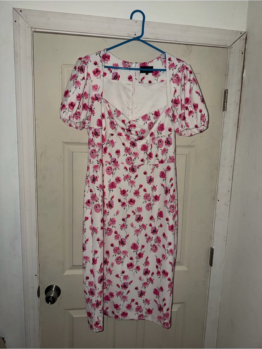 Alexia Admor White Midi Dress with Pink Floral Print